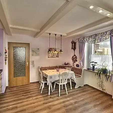 Haus Lila Welle *